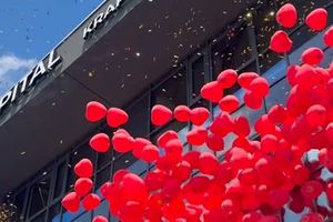 Balony w kształcie serc.